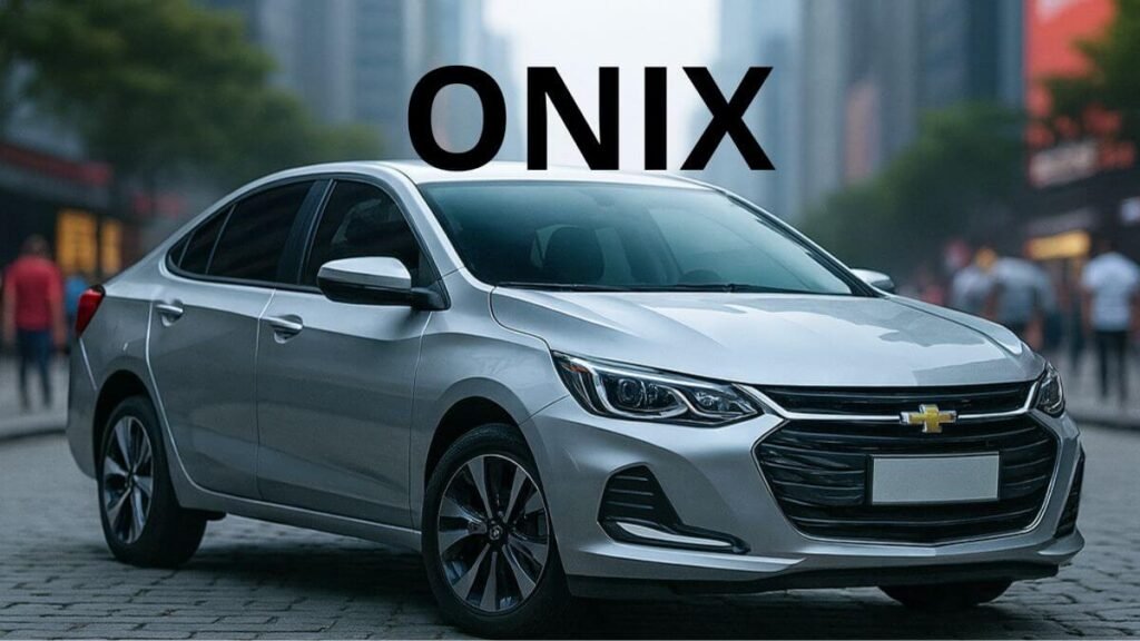 Chevrolet Onix prata estacionado em rua urbana, com destaque para o design frontal e iluminação LED.