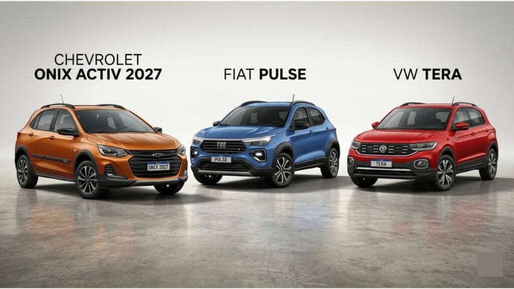 Três carros compactos aventureiros lado a lado em um estúdio: Chevrolet Onix Activ 2027 laranja à esquerda, Fiat Pulse azul no centro e VW Tera vermelho à direita, com os nomes de cada modelo escritos acima deles.